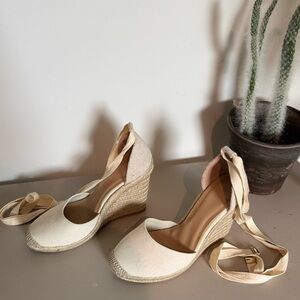 Elegant Cream Espadrille Wedge Sandals